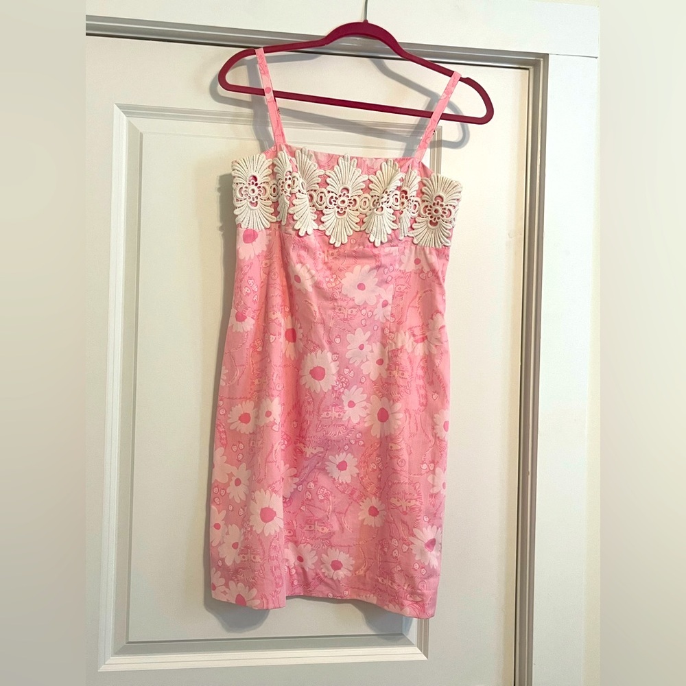 Lilly Pulitzer dress size 2 (flawless!)🌸💕👗